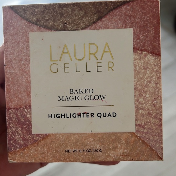 Laura Geller. Baked Magic Glow - Picture 6 of 6